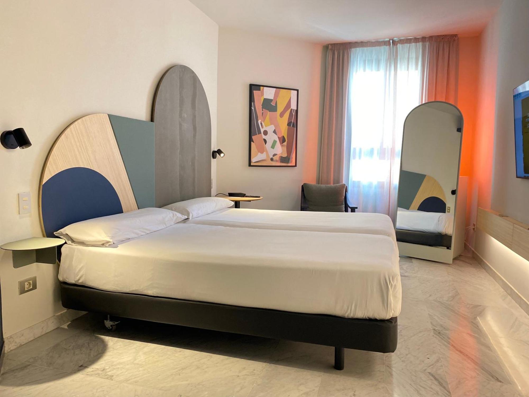 Onix Fira Hotel Barcelona Bagian luar foto
